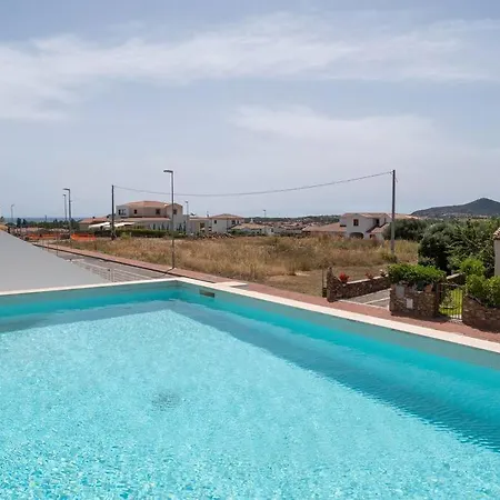 빌라 Con Piscina Privata Budoniaffitti