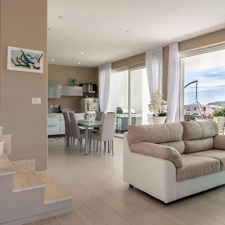 Con Piscina Privata Budoniaffitti Villa *